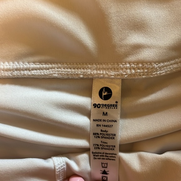 2 pairs of skorts size medium - Picture 3 of 5